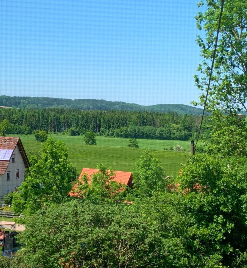 Fe Wo Brunnen - 120 Qm - Ruhige Lage - Viel Natur- Komfortabel - Grosser Balkon Und Garten Memmingen Exterior photo